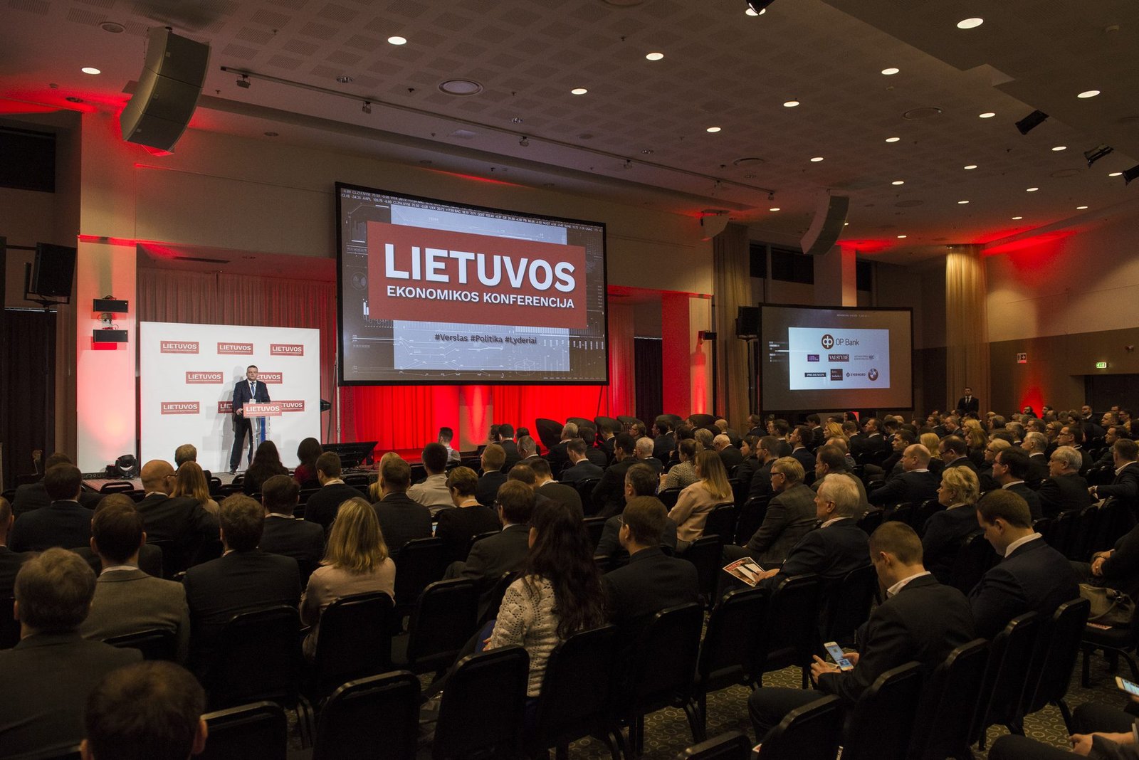 Lietuvos ekonomikos konferencija - pilna salė